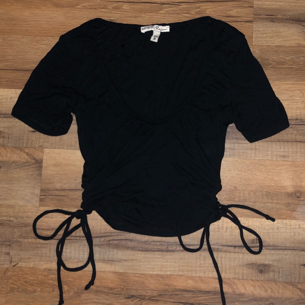 Express Vneck crop top